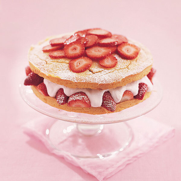 Strawberries cream cake