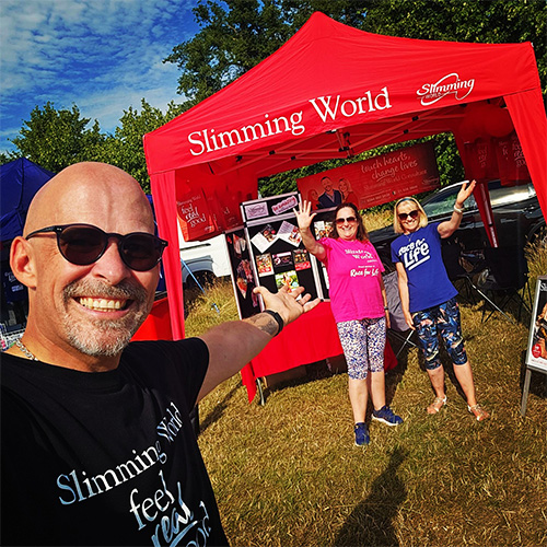Scott Smith selfie with Slimming World at Race for Life 2025
